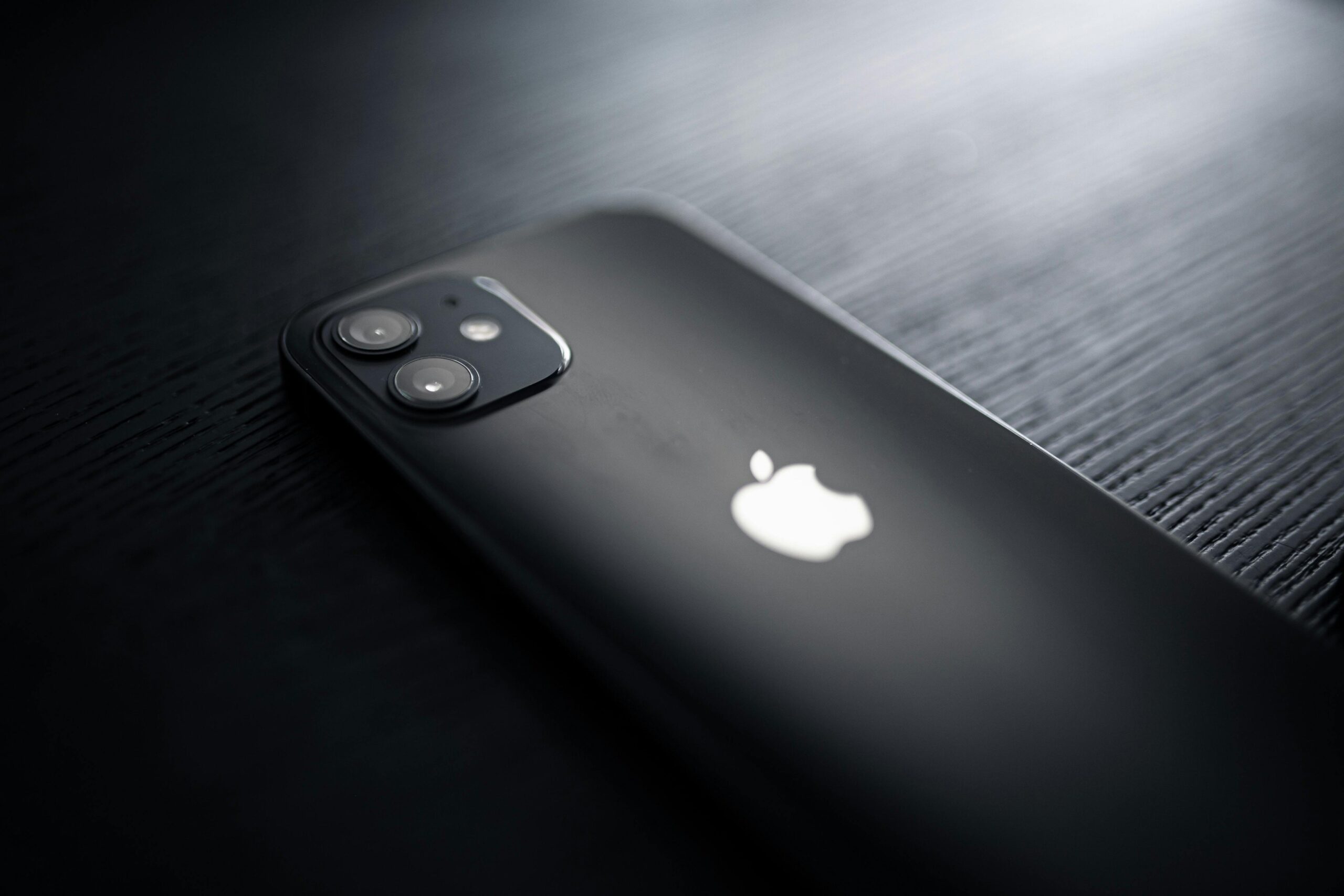 Read more about the article iPhone 11: Unveiling the Next Evolution in Smartphone Technology