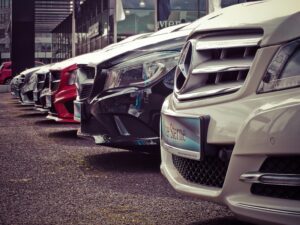 Read more about the article How to Choose the Right Car: A Comprehensive Guide